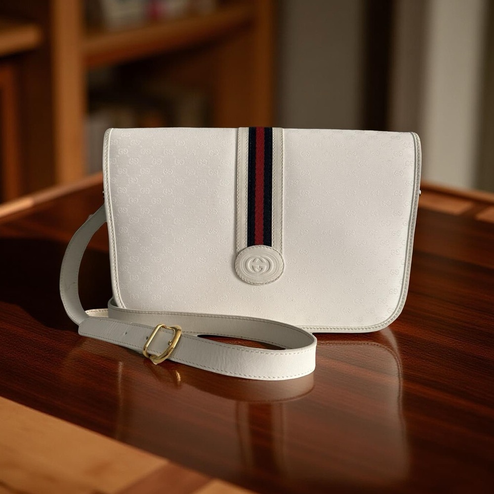 *AUTHENTIC* VINTAGE 80’s Gucci Sylvie Web shoulder bag